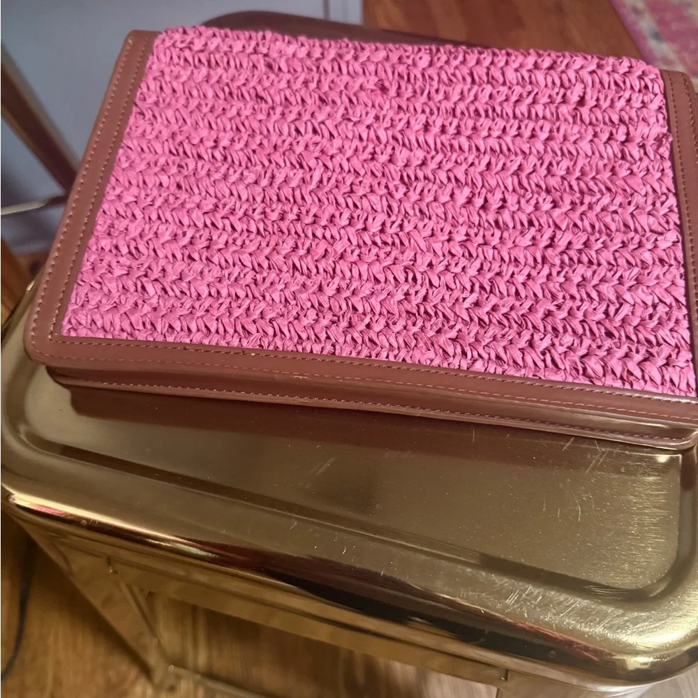 NWOT pink clutch - Picture 3 of 3